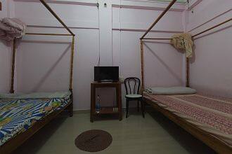 RajLaxmi Guest House, Sabroom 4